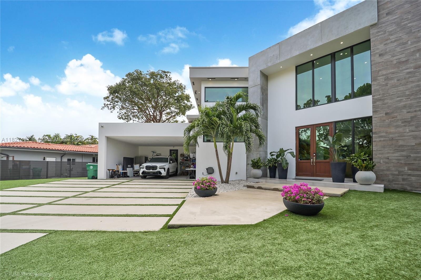 56 Samana Dr