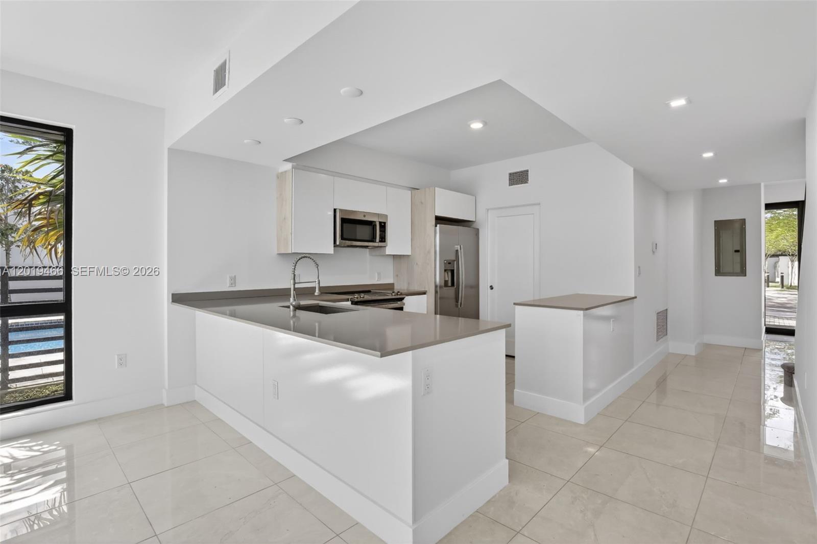 OAKS PLACE - Residential