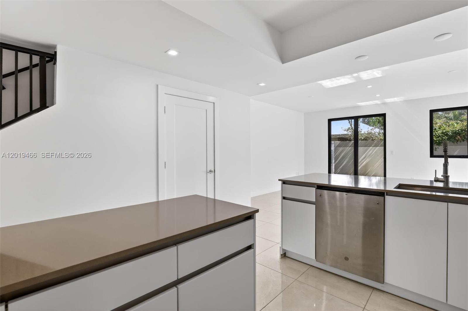 OAKS PLACE - Residential