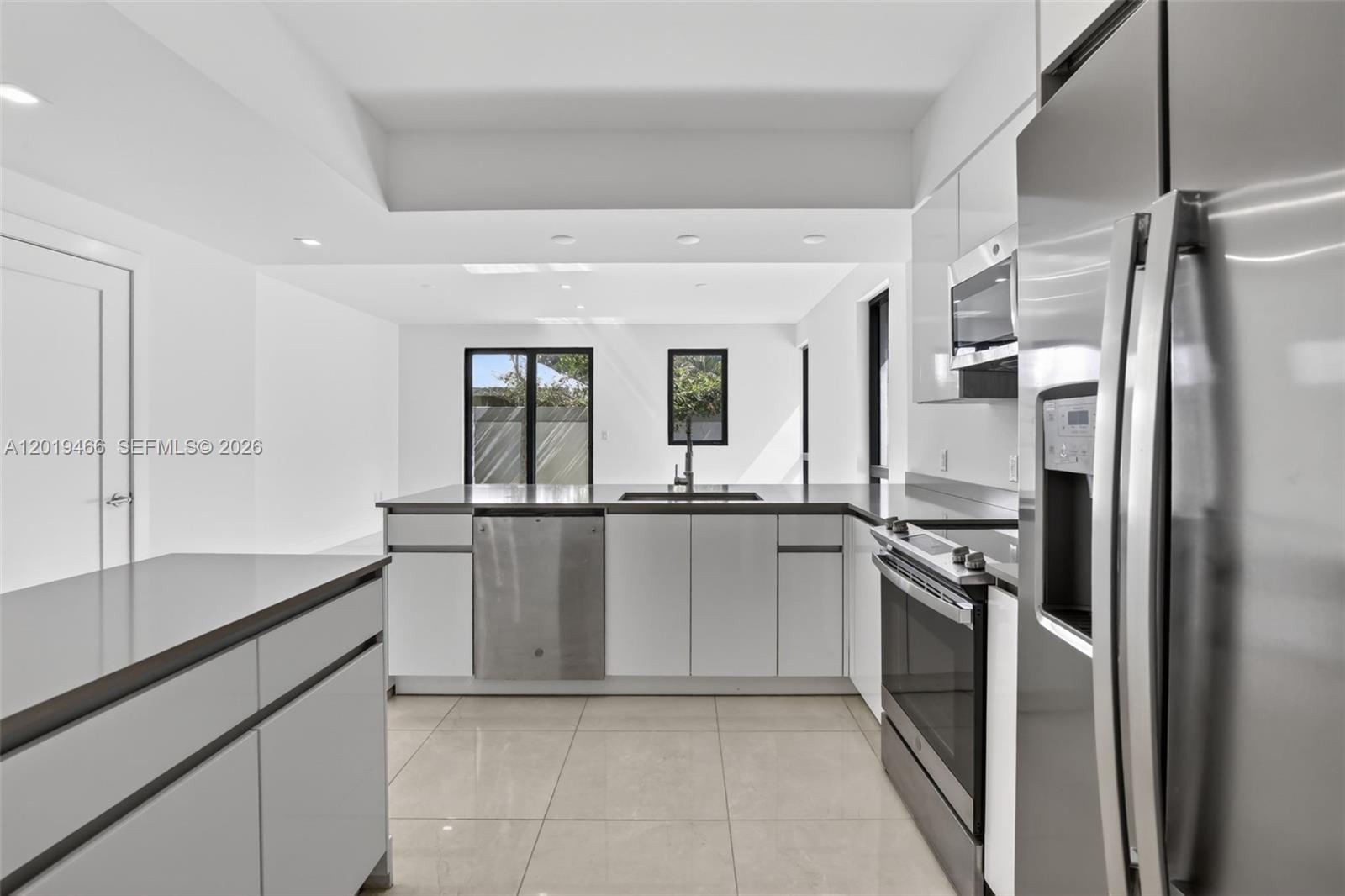 OAKS PLACE - Residential