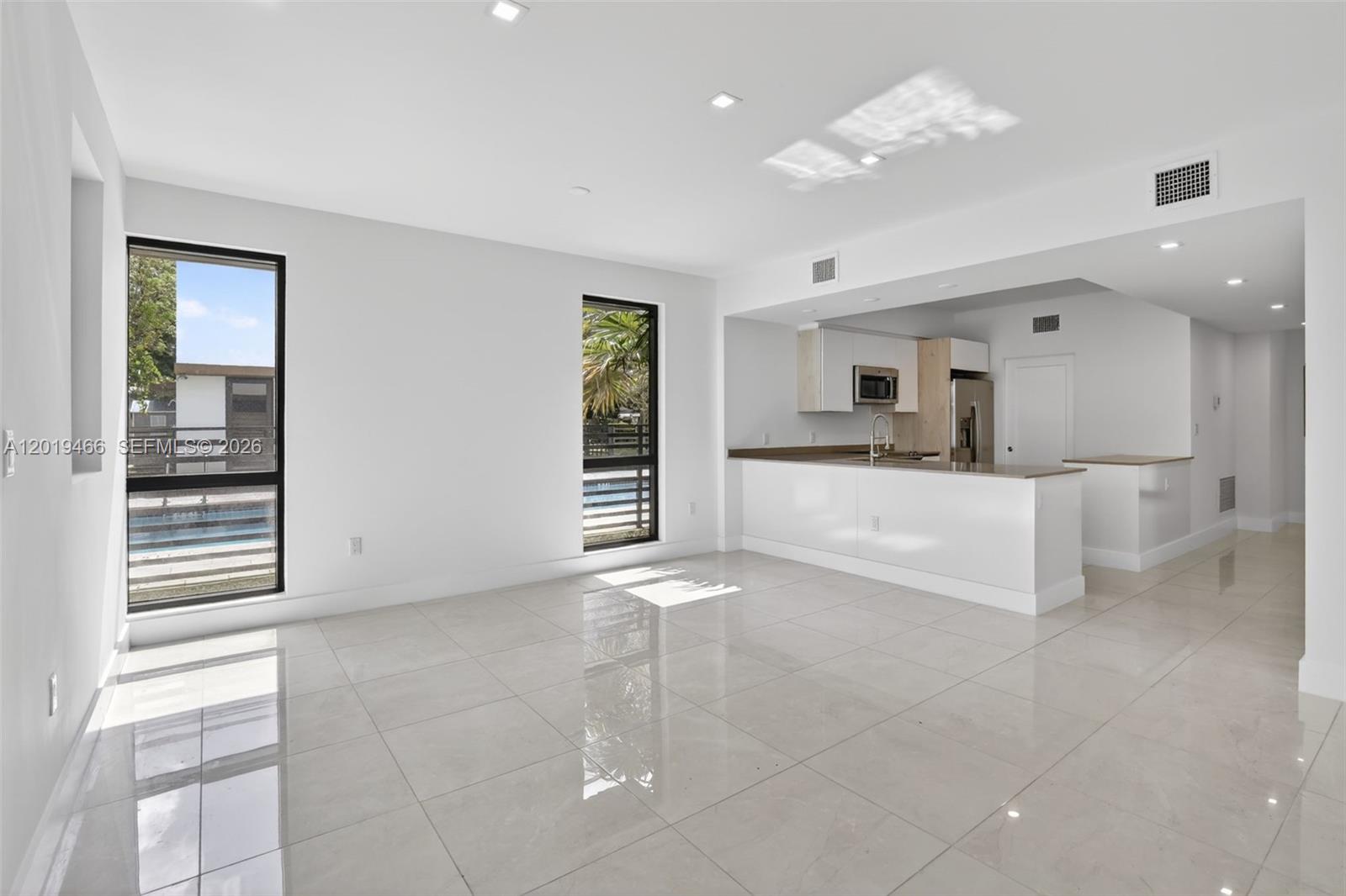 OAKS PLACE - Residential