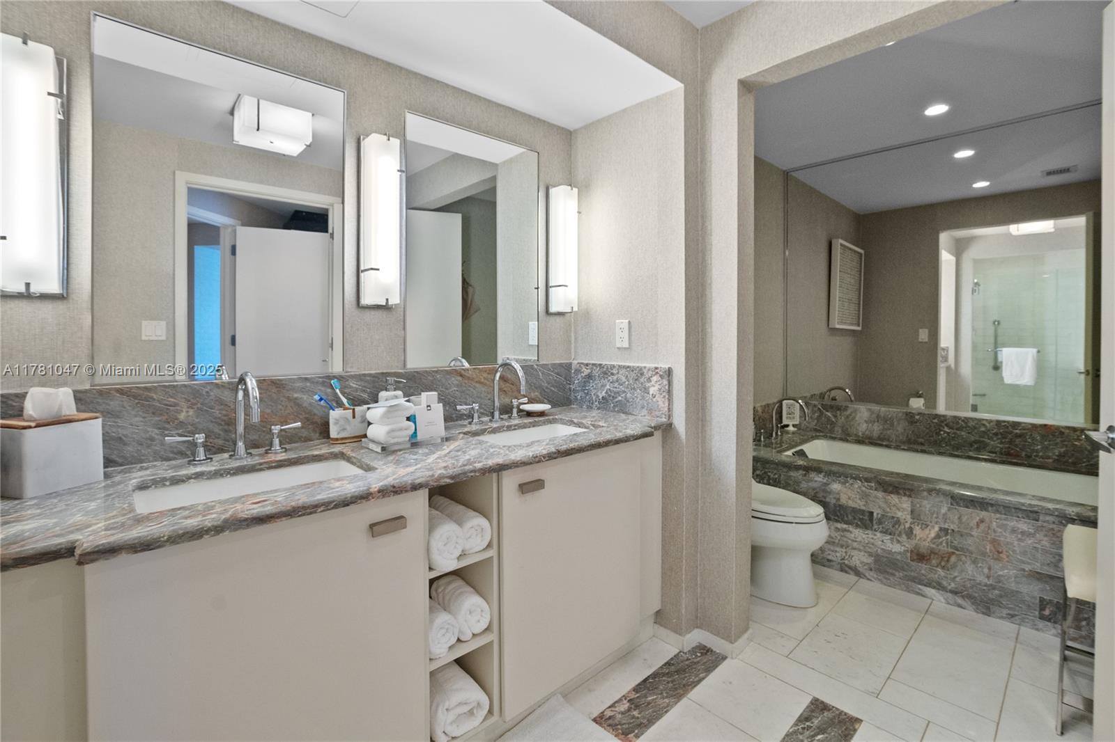 551 FLB CONDOMINIUM HOTEL - Residential