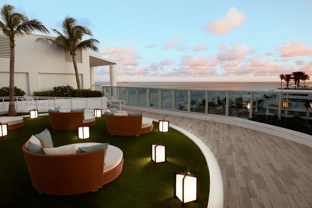 551 FLB CONDOMINIUM HOTEL - Residential
