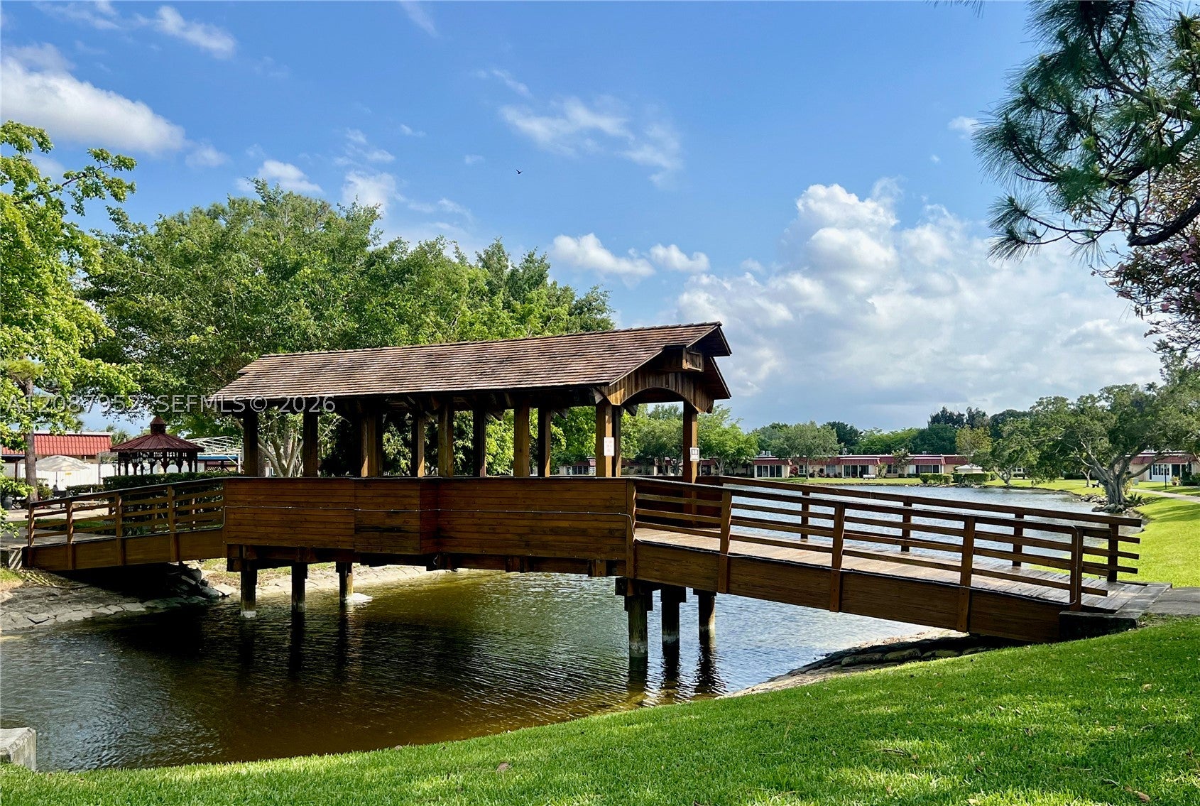 207 Cape Cod Cir 207