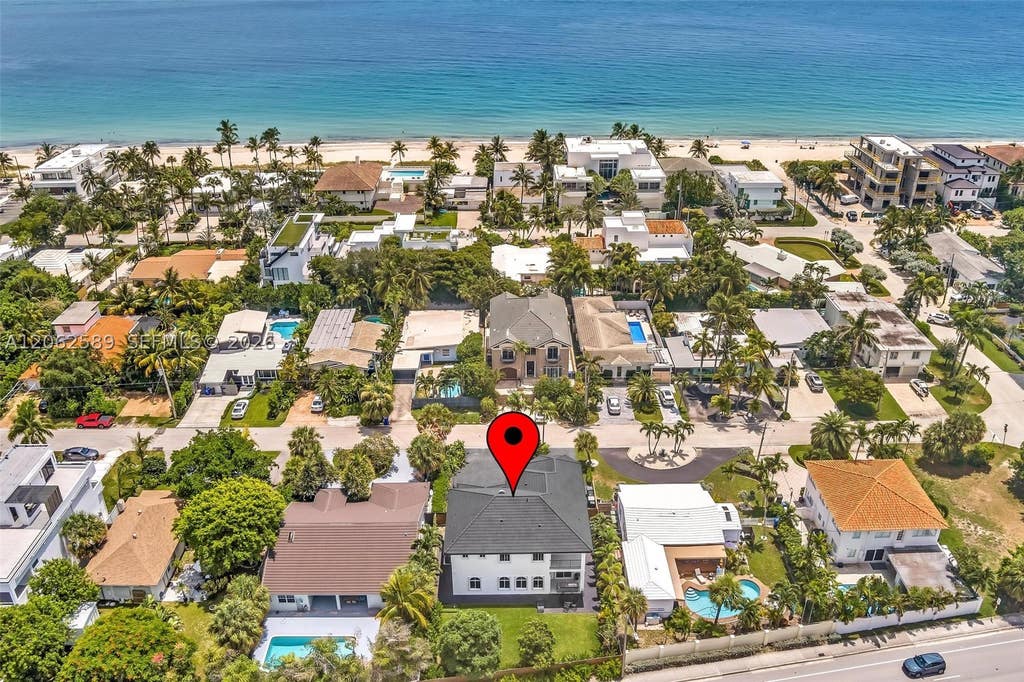 Photo of 2521 Center Ave, Fort Lauderdale, FL 33305 (MLS # A12062589)