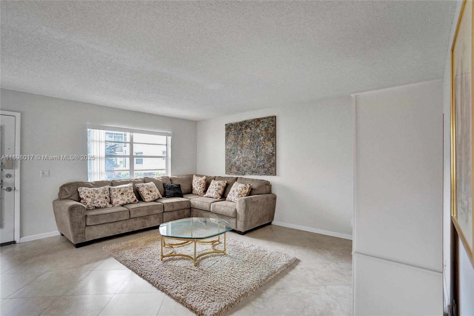 KINGS POINT BURGUNDY COND - Residential