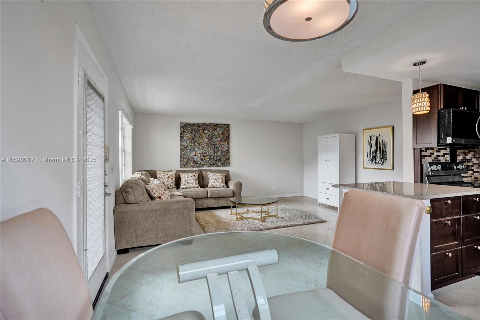 KINGS POINT BURGUNDY COND - Residential