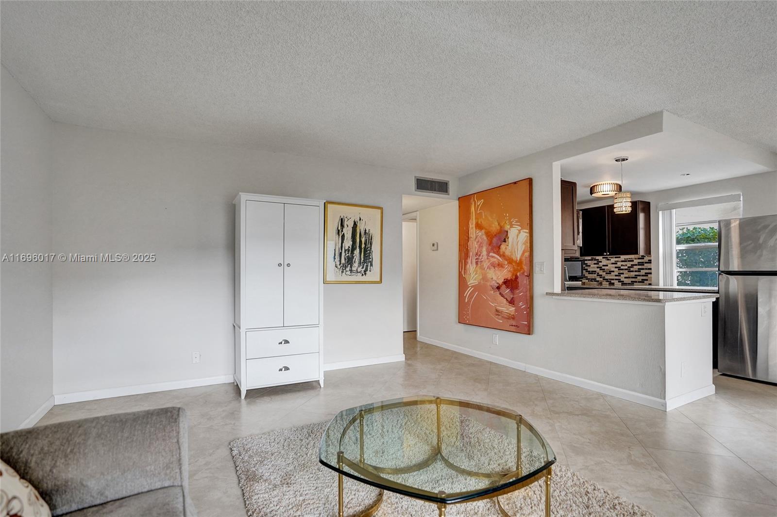 KINGS POINT BURGUNDY COND - Residential
