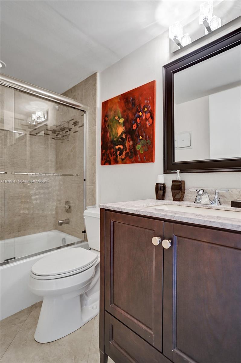KINGS POINT BURGUNDY COND - Residential