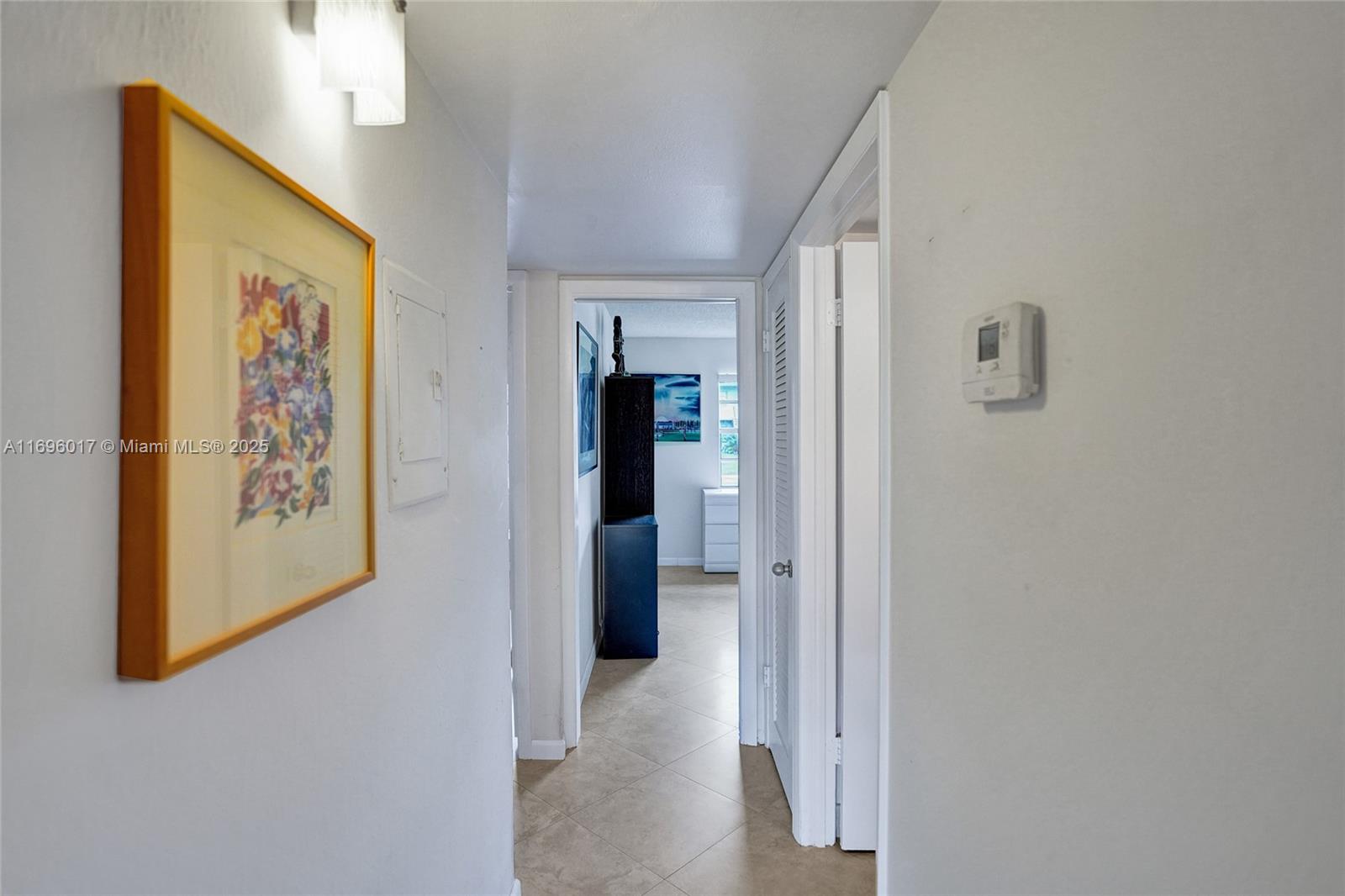 KINGS POINT BURGUNDY COND - Residential