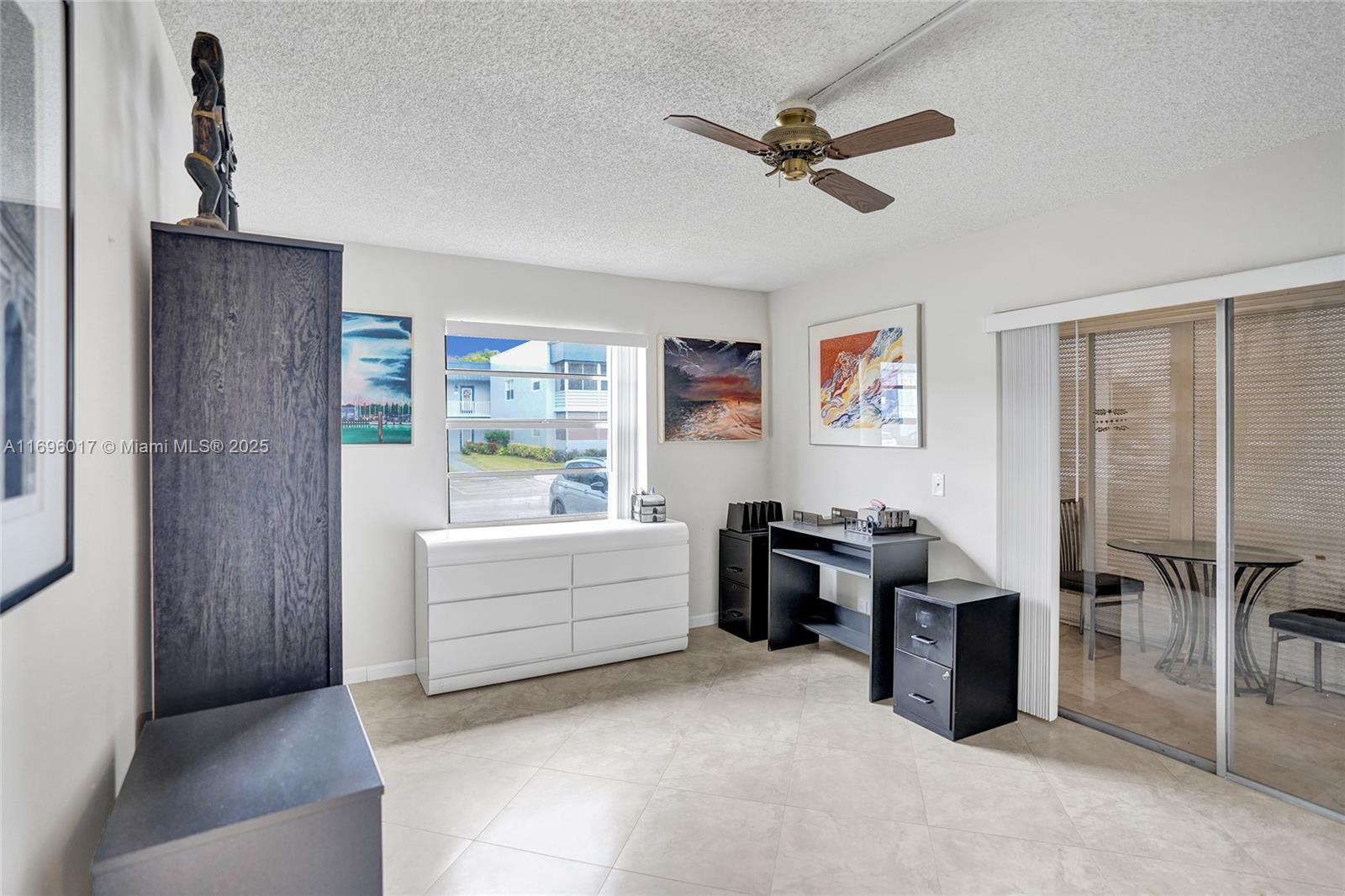 KINGS POINT BURGUNDY COND - Residential