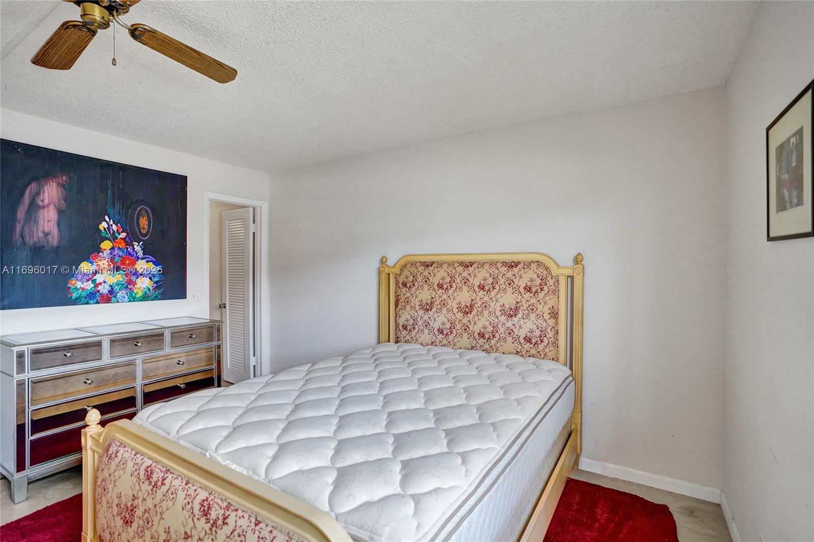 KINGS POINT BURGUNDY COND - Residential