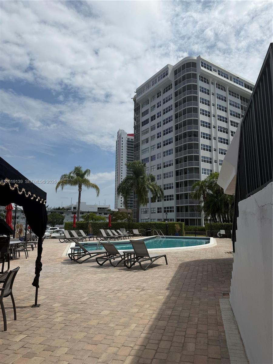 100 Golden Isles Dr 313