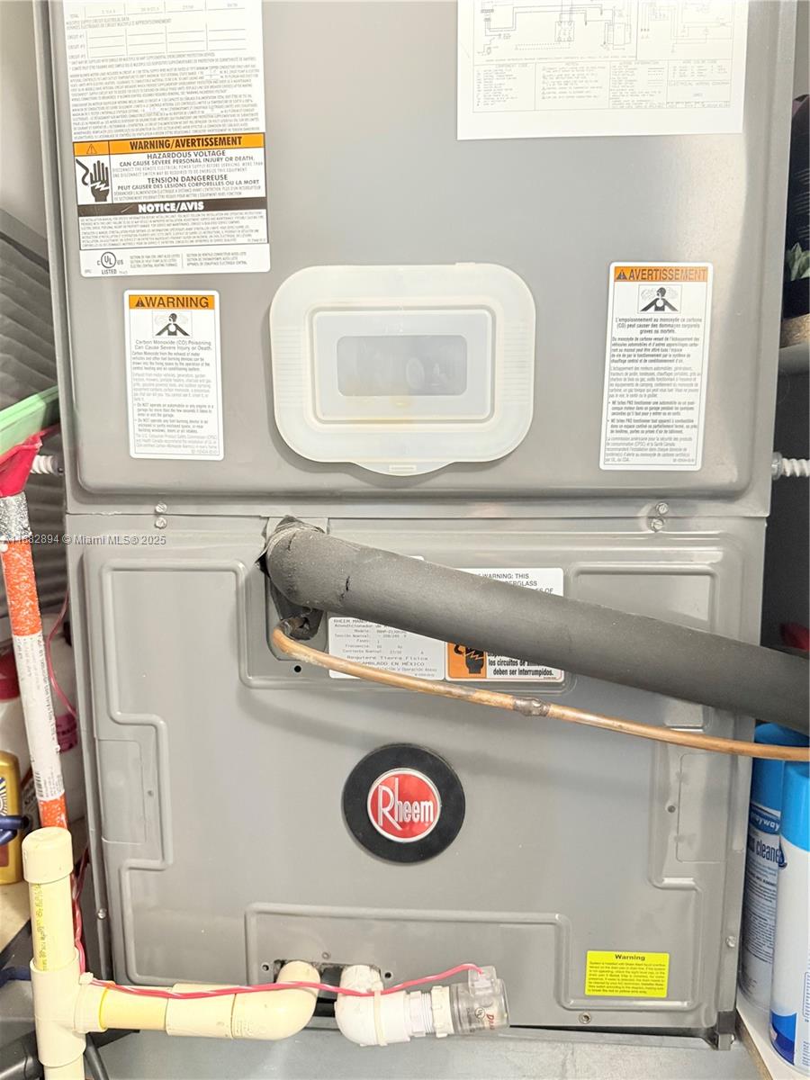 GRAND BAY COMMONS SOUTH - Residential