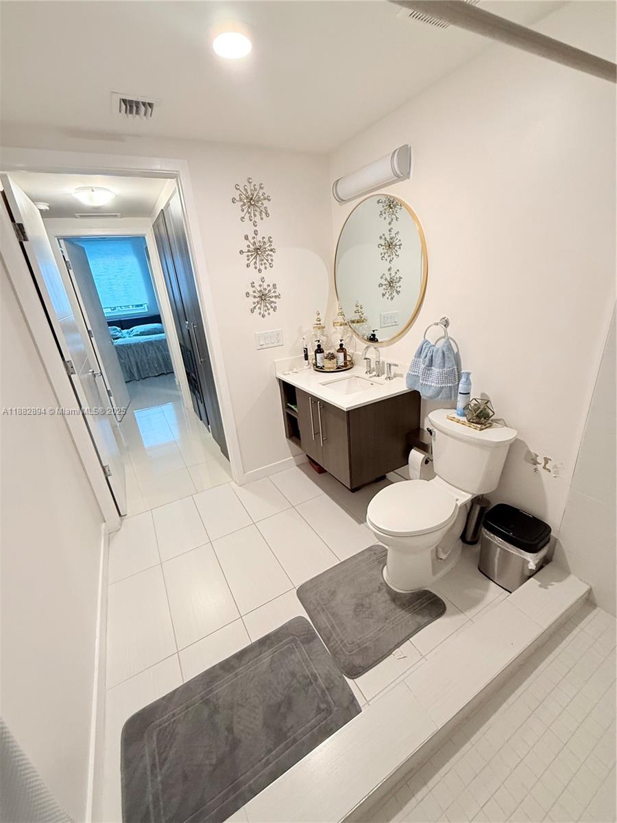 GRAND BAY COMMONS SOUTH - Residential