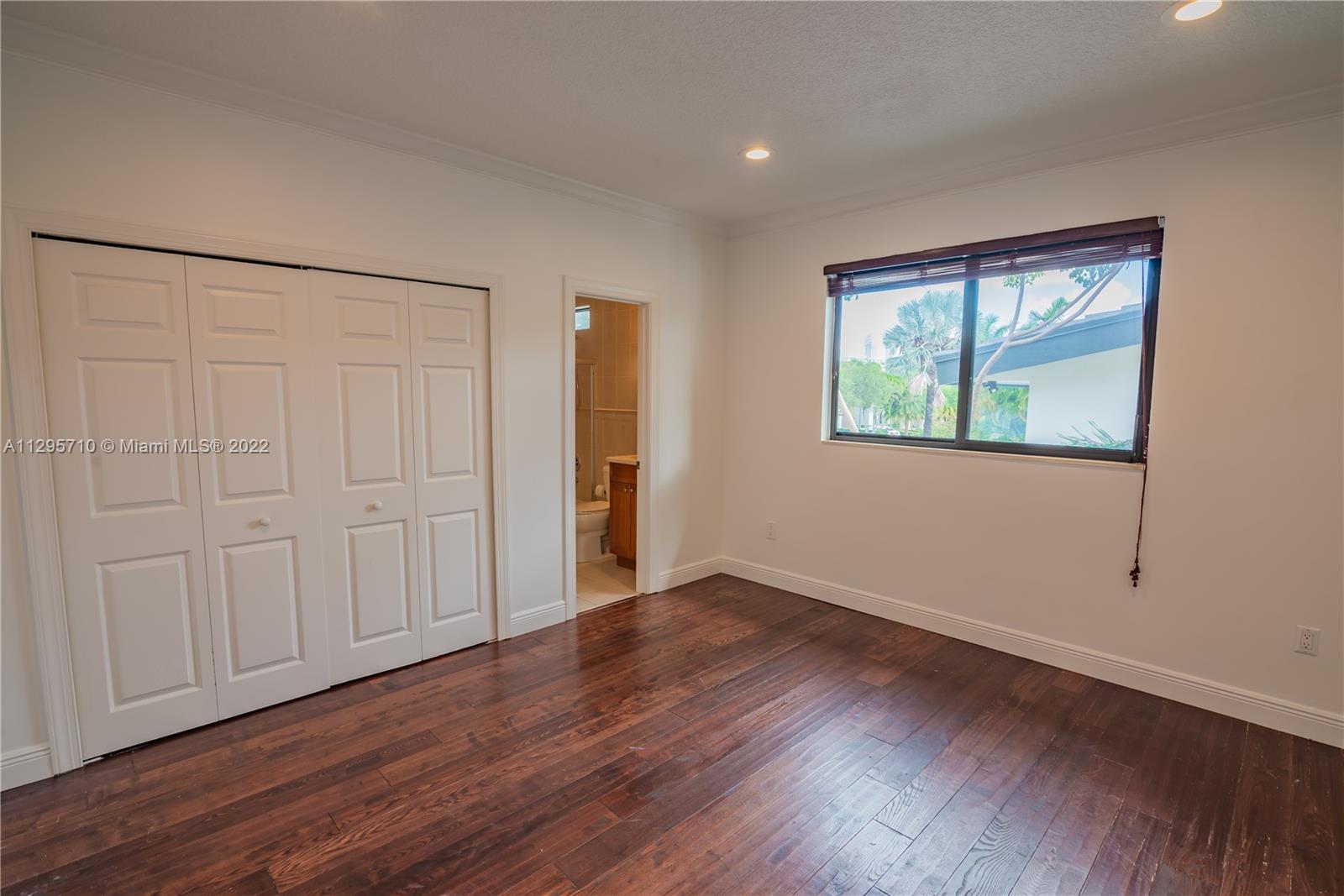 EASTERN SHORES 1ST ADDN - Residential