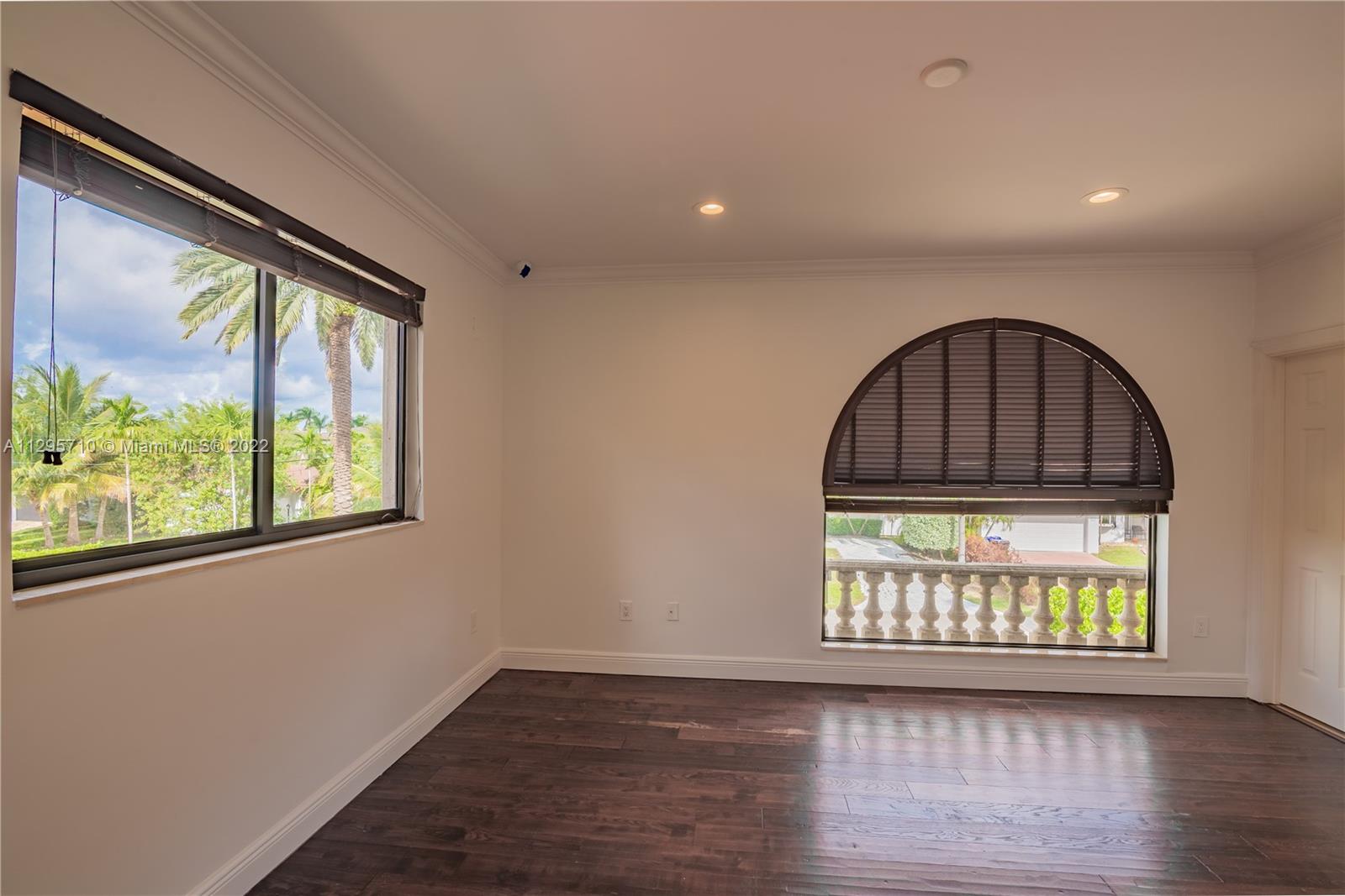 EASTERN SHORES 1ST ADDN - Residential