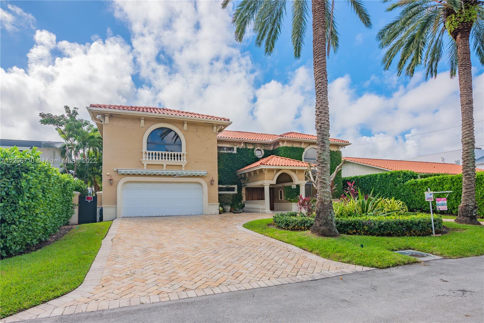 EASTERN SHORES 1ST ADDN - Residential