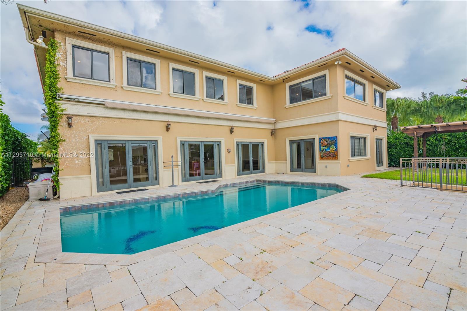 EASTERN SHORES 1ST ADDN - Residential