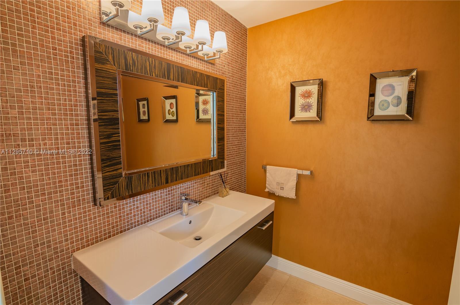 EASTERN SHORES 1ST ADDN - Residential