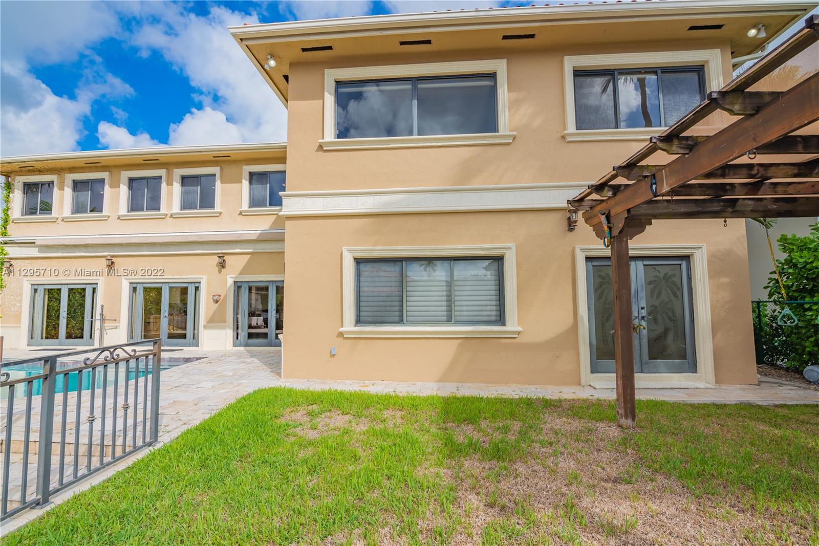 EASTERN SHORES 1ST ADDN - Residential