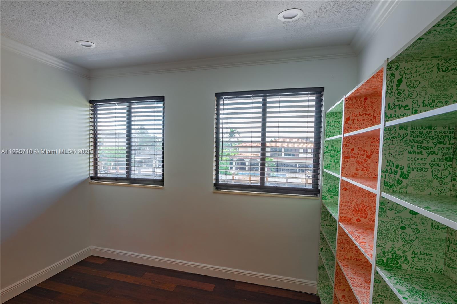 EASTERN SHORES 1ST ADDN - Residential