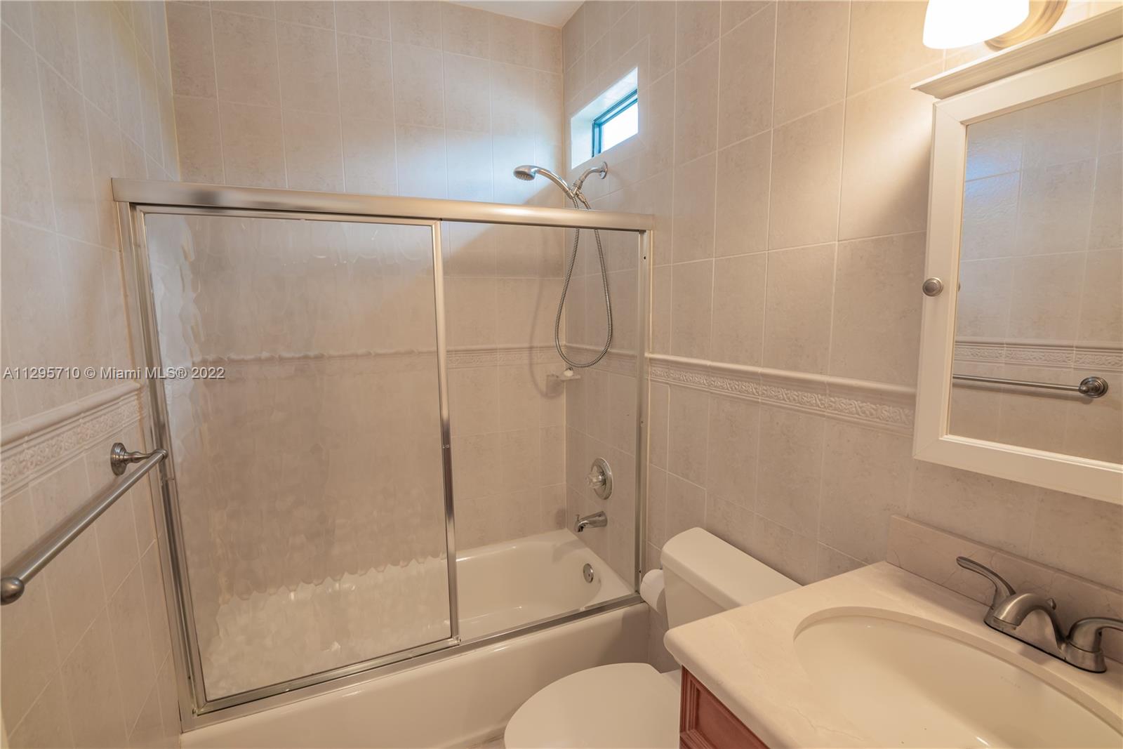 EASTERN SHORES 1ST ADDN - Residential