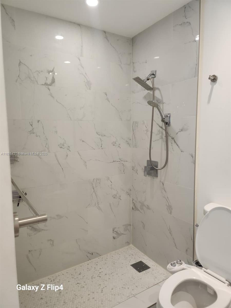 SUNSET VILLAS PHASE II CO - Residential