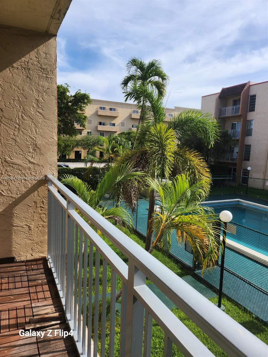 SUNSET VILLAS PHASE II CO - Residential