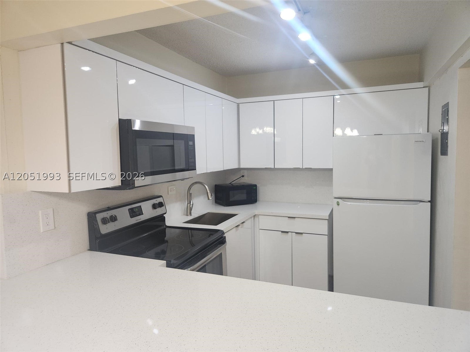 8990 SW 24th St 228
