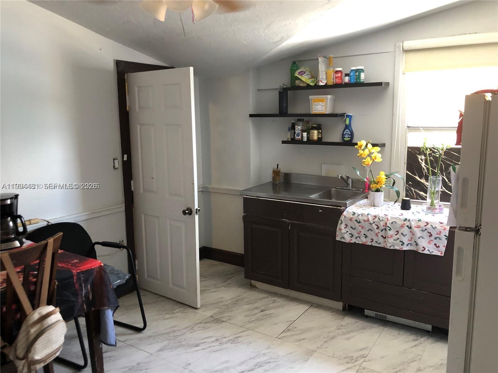 CORAL WAY SEC C - Residential