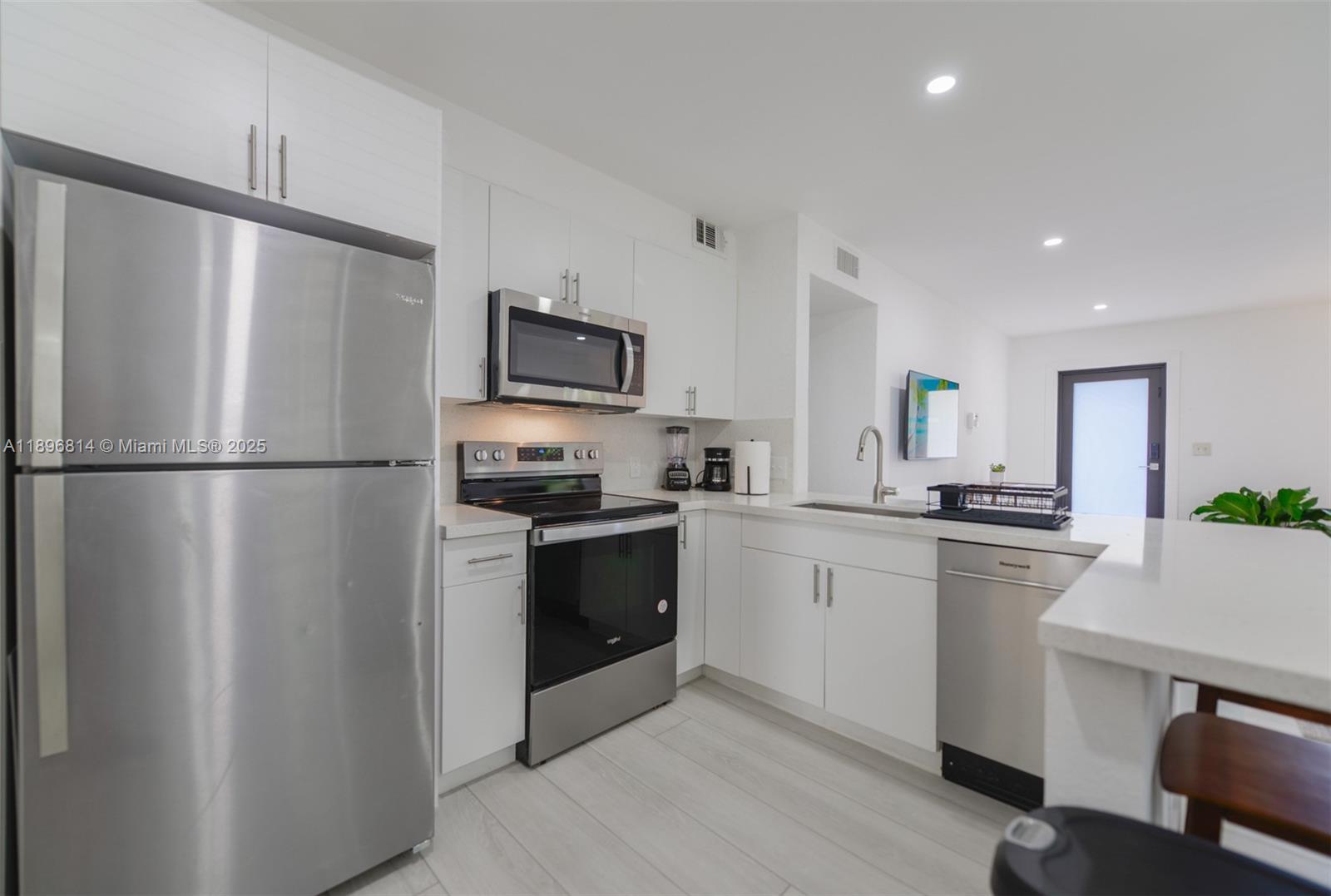 KNIGHTS ADD LEMON CITY - Residential Lease