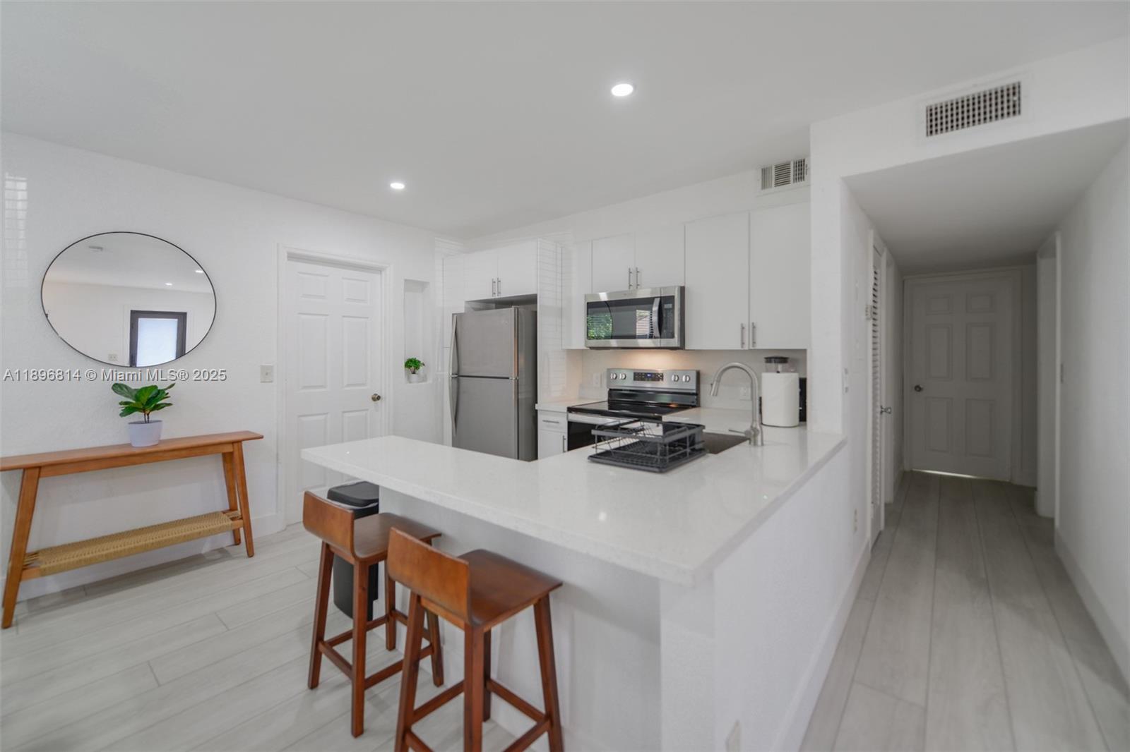 KNIGHTS ADD LEMON CITY - Residential Lease