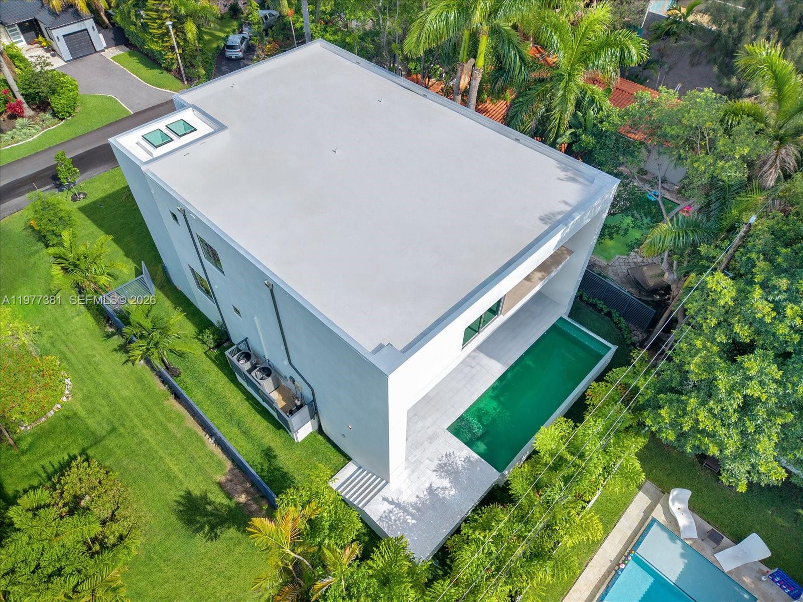 7701 Coquina Dr