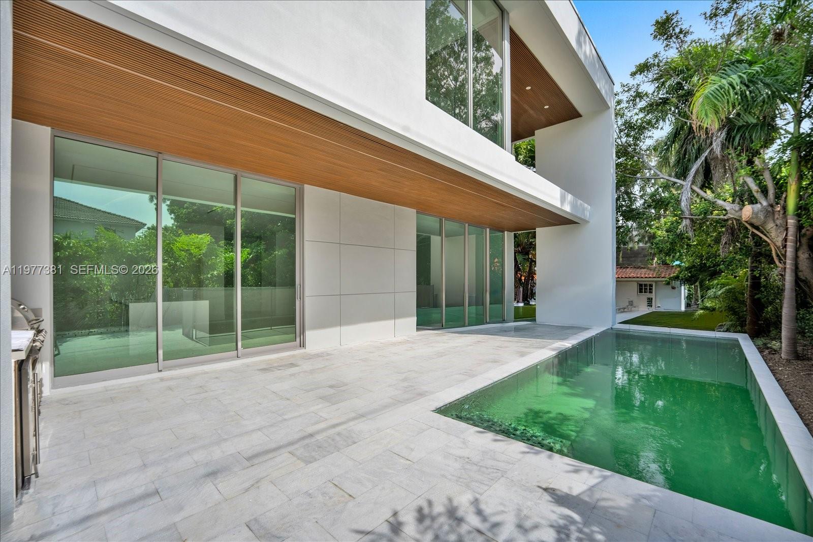 7701 Coquina Dr