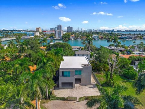 Tiny photo for 7701 Coquina Dr, North Bay Village, FL 33141 (MLS # A11977381)