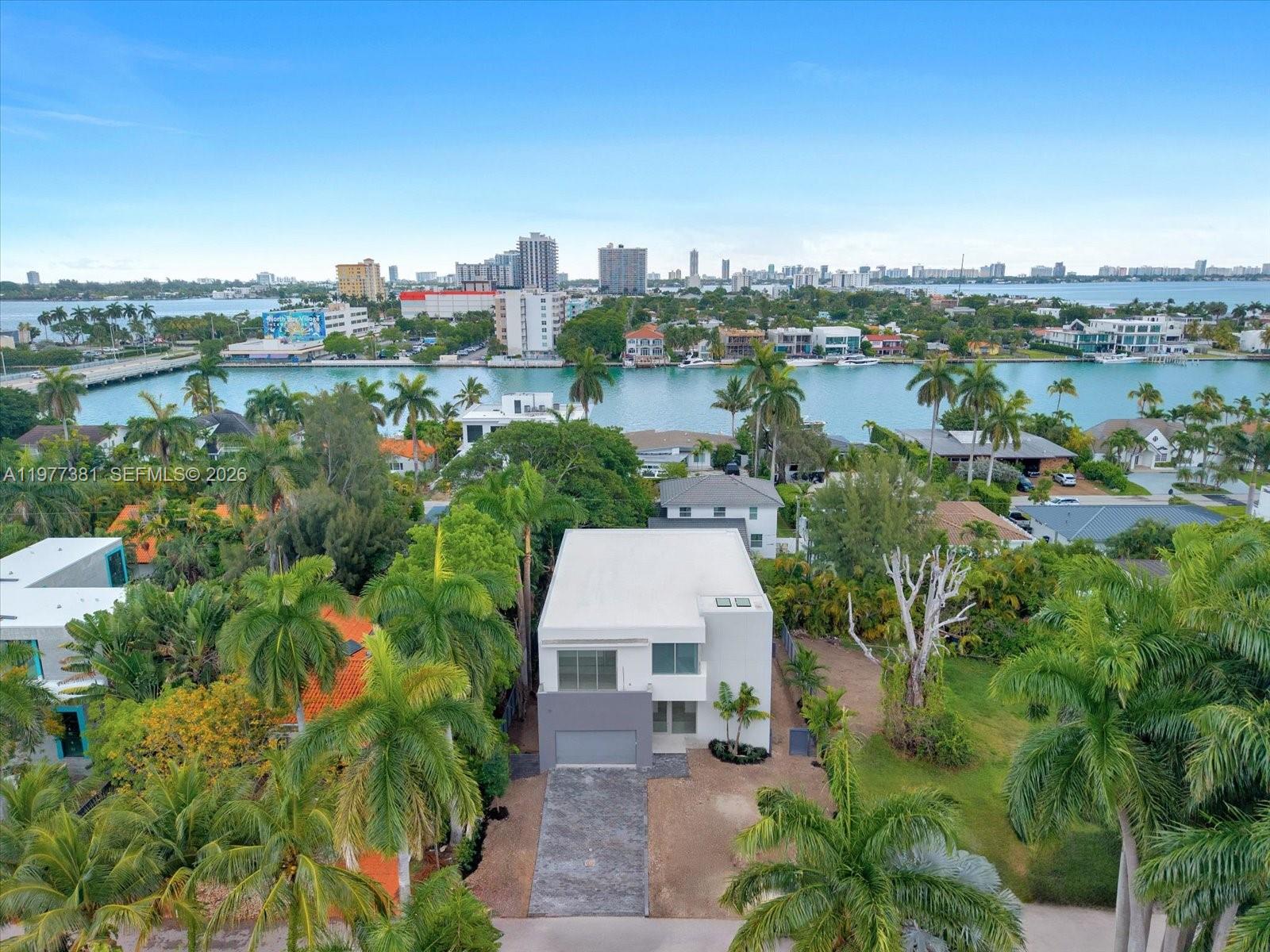7701 Coquina Dr