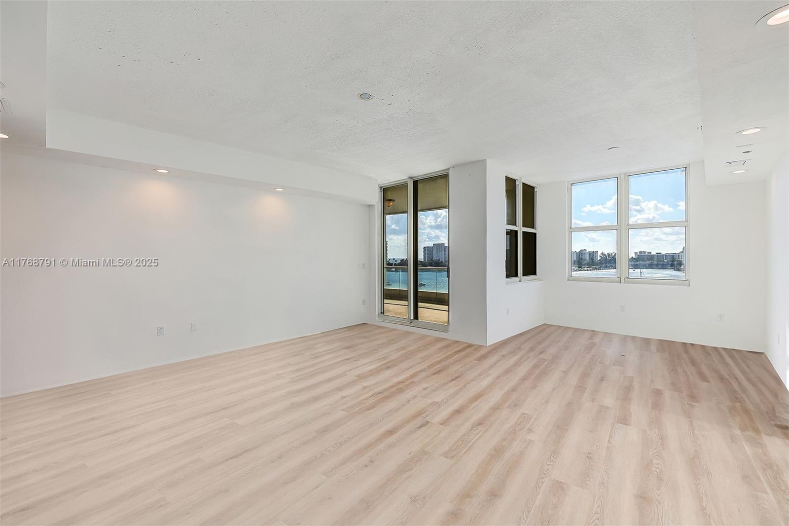 MIZNER GRAND CONDO - Residential