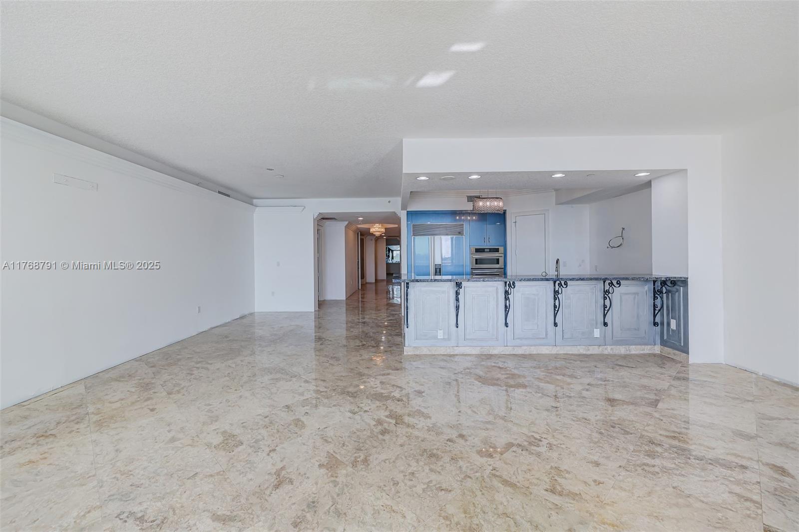 MIZNER GRAND CONDO - Residential