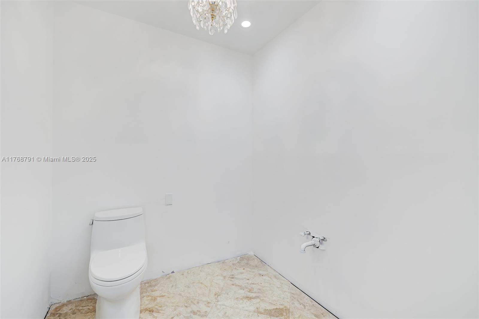 MIZNER GRAND CONDO - Residential