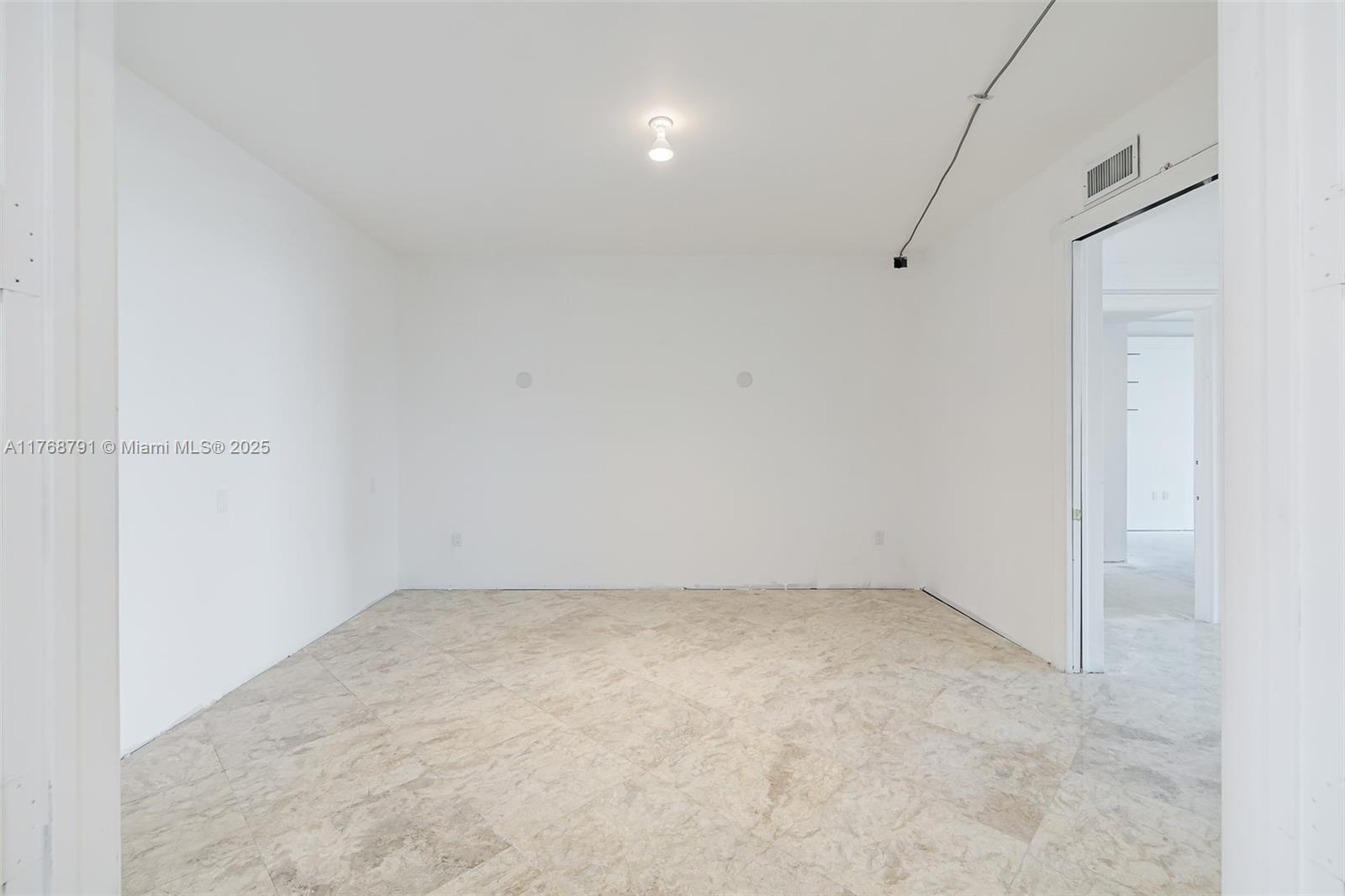 MIZNER GRAND CONDO - Residential