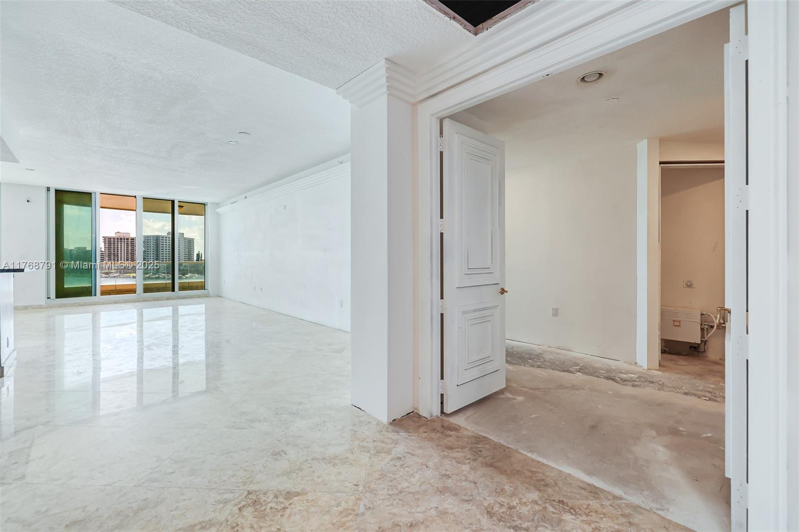 MIZNER GRAND CONDO - Residential