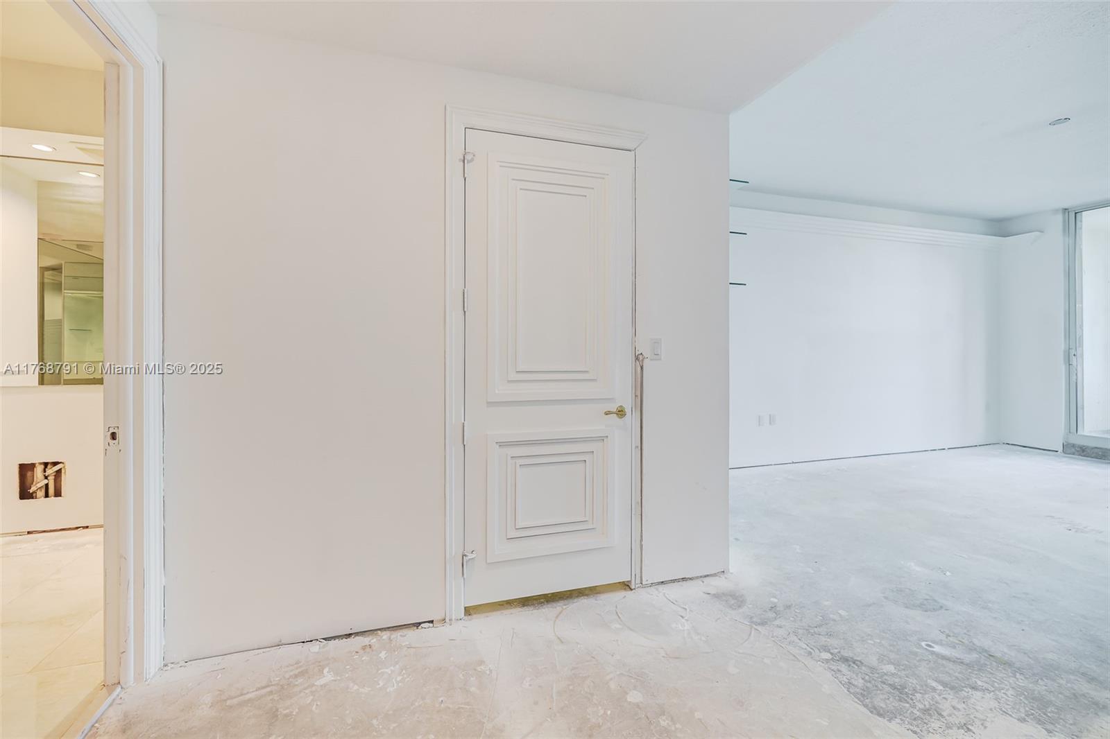 MIZNER GRAND CONDO - Residential