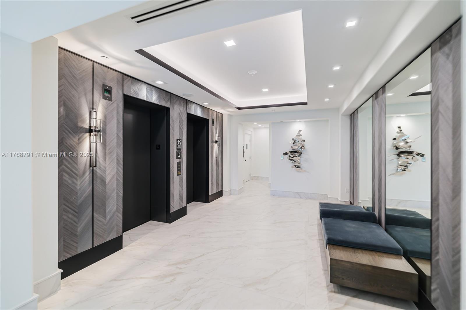 MIZNER GRAND CONDO - Residential