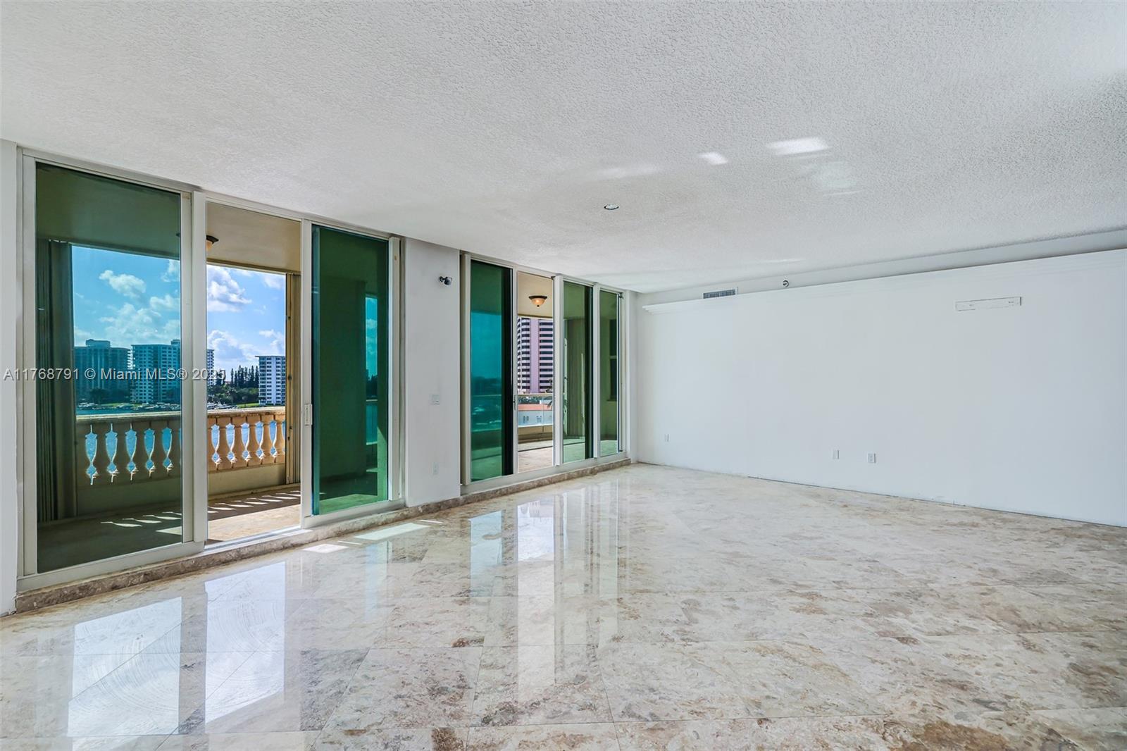 MIZNER GRAND CONDO - Residential