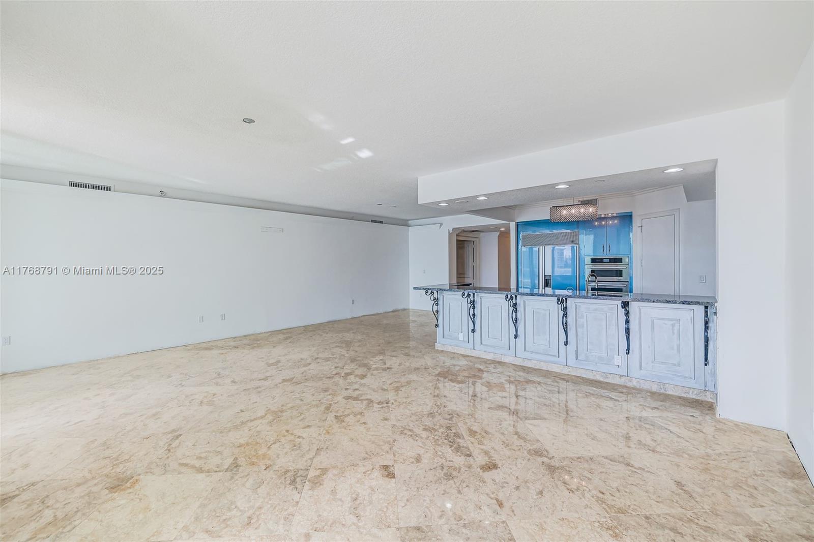 MIZNER GRAND CONDO - Residential