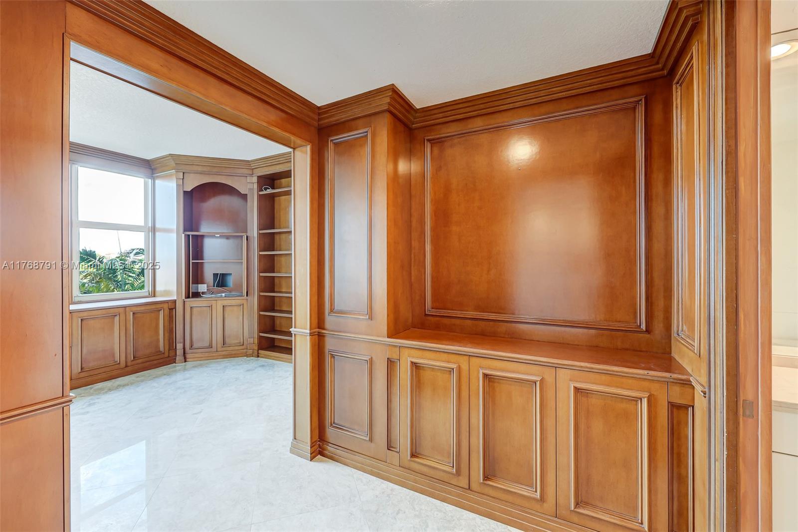 MIZNER GRAND CONDO - Residential