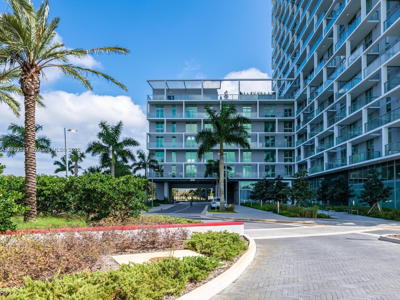 2000 Metropica Way 2509