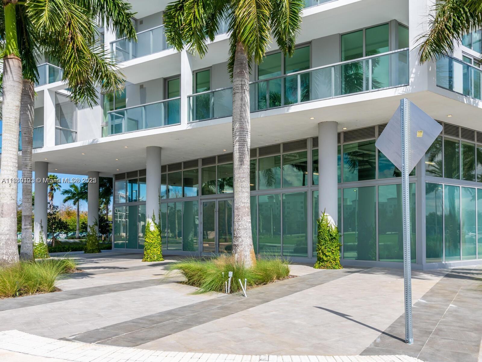 METROPICA NORTH TOWER ONE - Residential