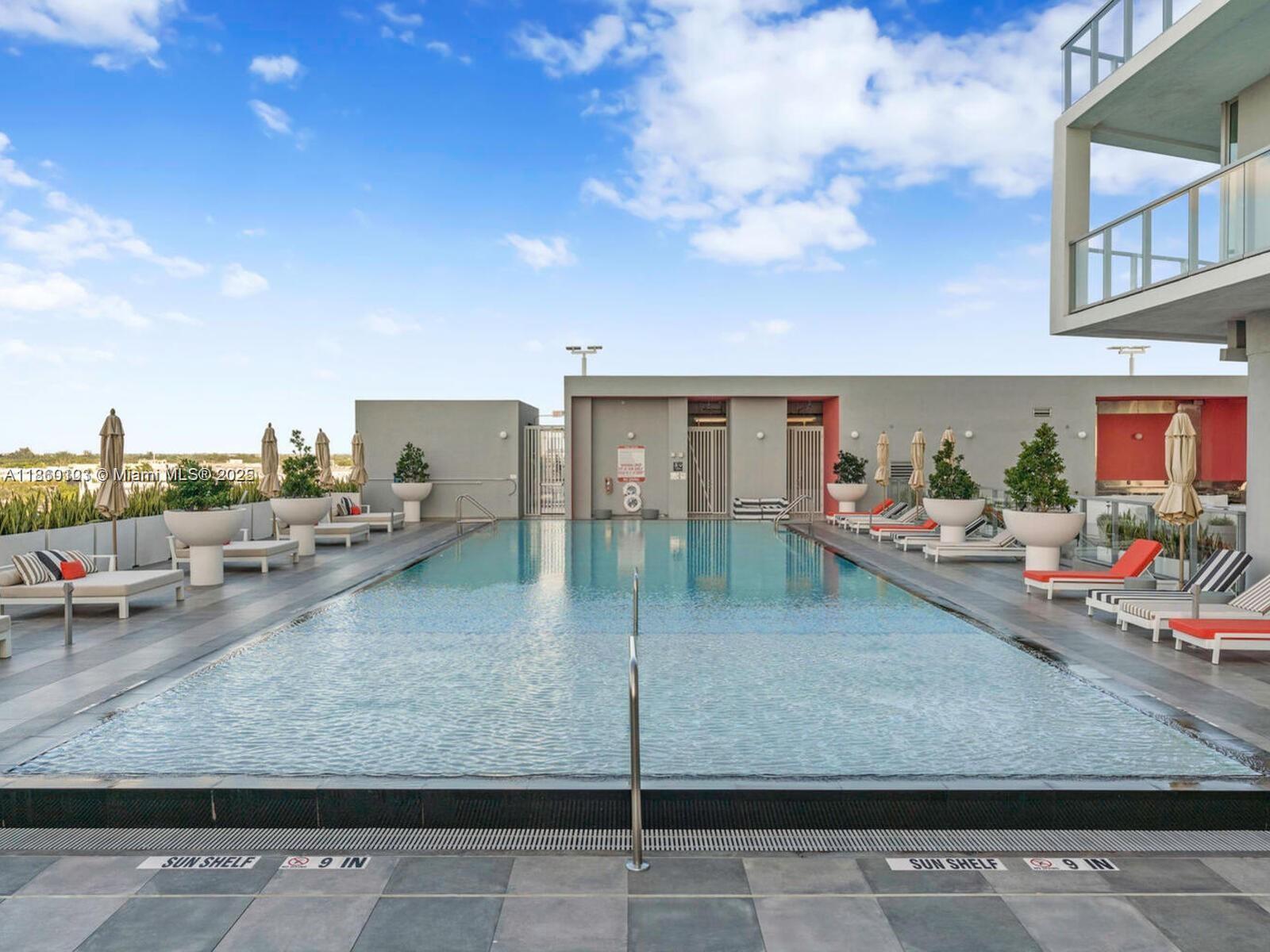 METROPICA NORTH TOWER ONE - Residential